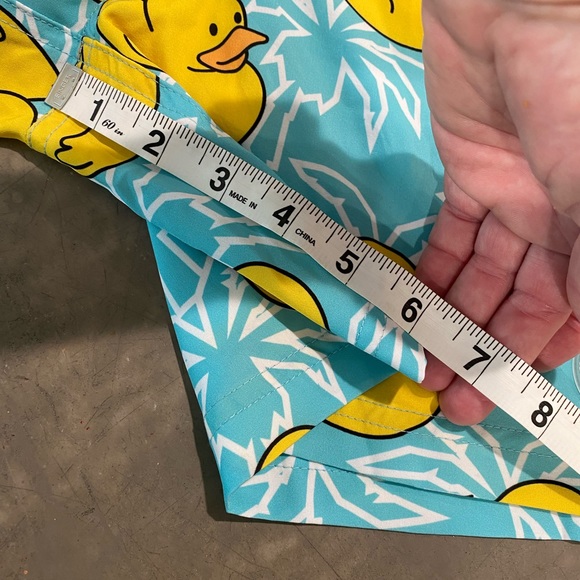 Unisex 🐥board shorts by NEFF! Side pockets and a large pocket in back- see pic! - Picture 8 of 11